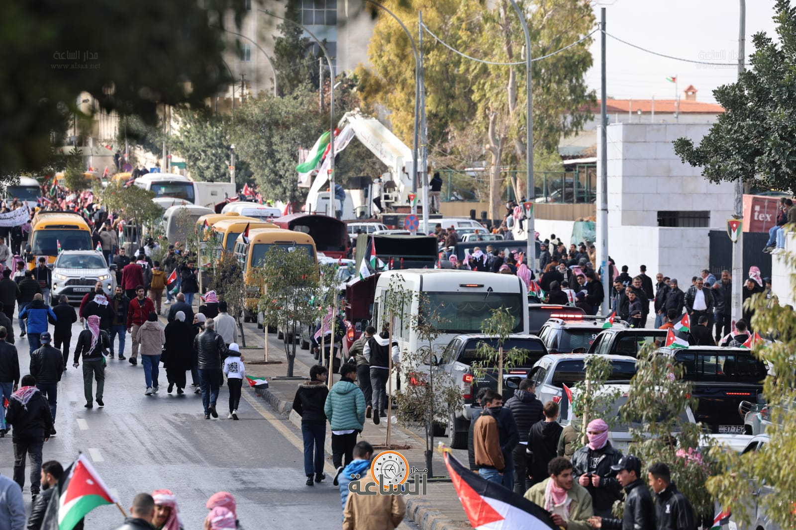 Madar Al-Saa Images 0.5756525928900493