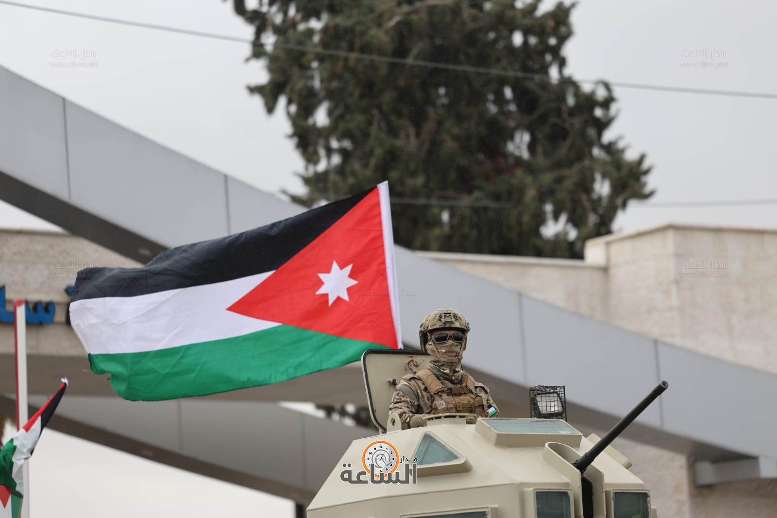 Madar Al-Saa Images 0.7671805404023422