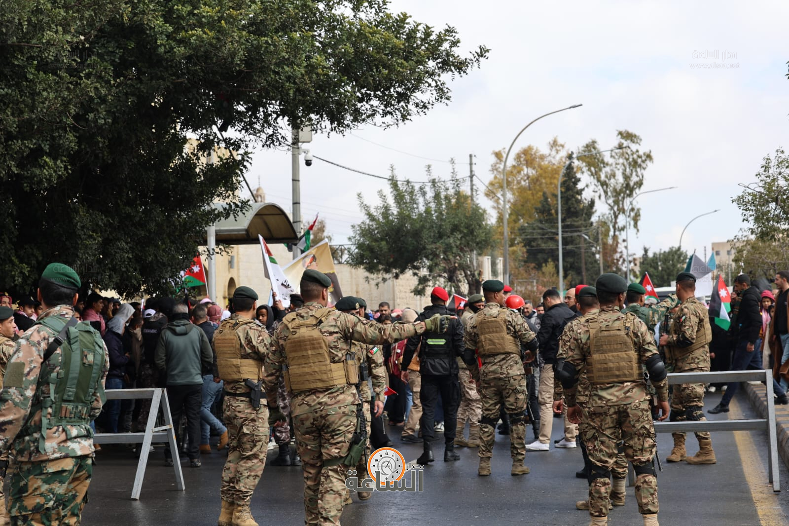 Madar Al-Saa Images 0.23542113729056702