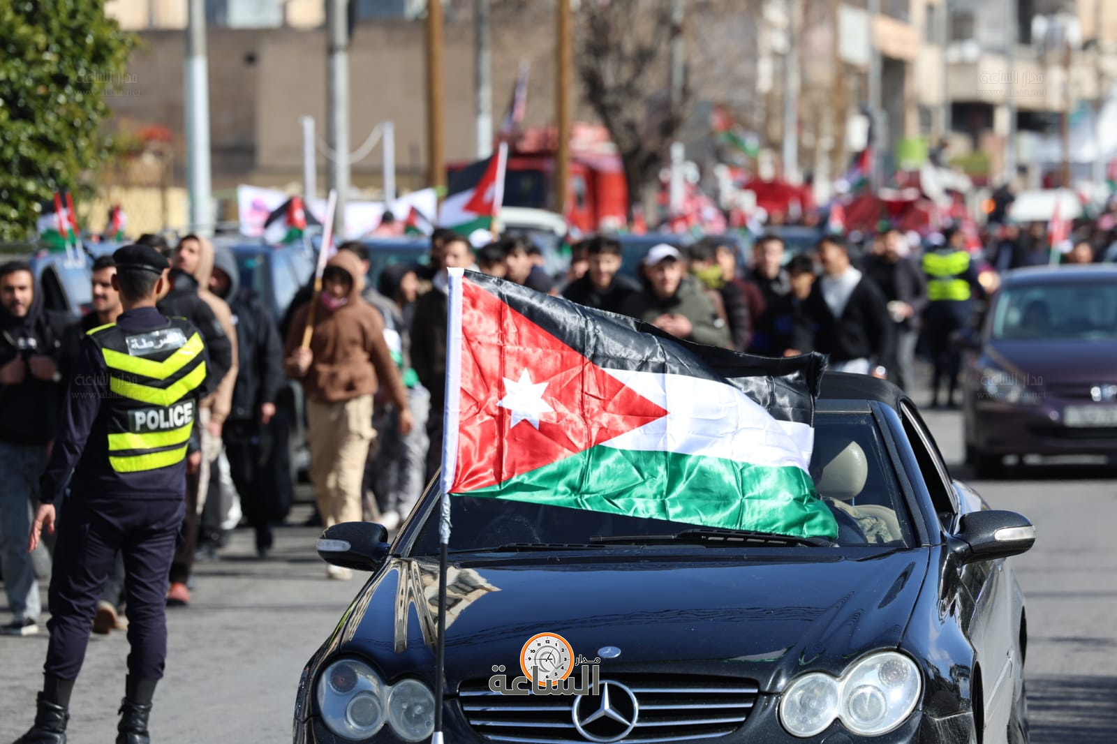 Madar Al-Saa Images 0.017922896758929996