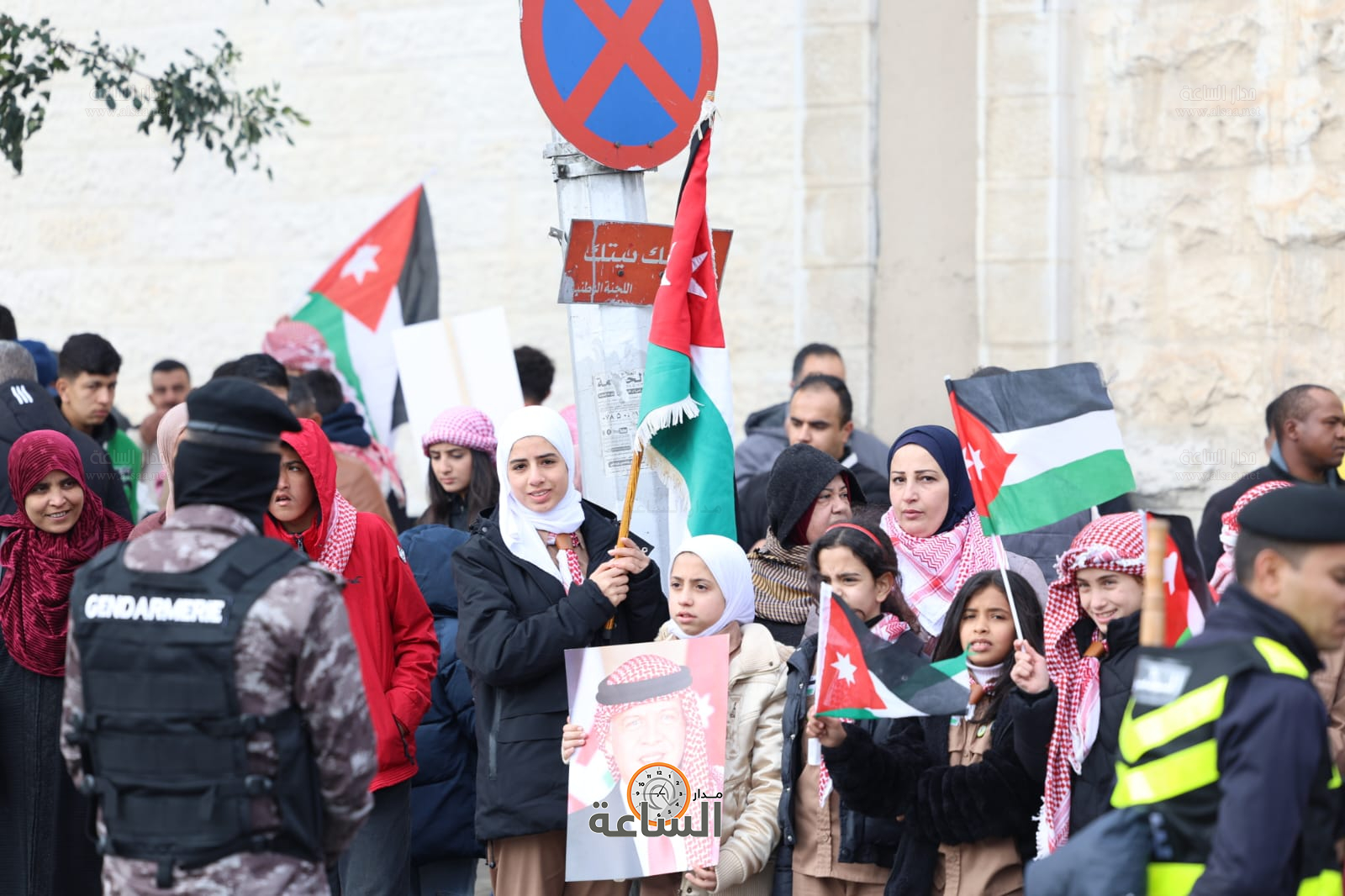 Madar Al-Saa Images 0.573991366887642