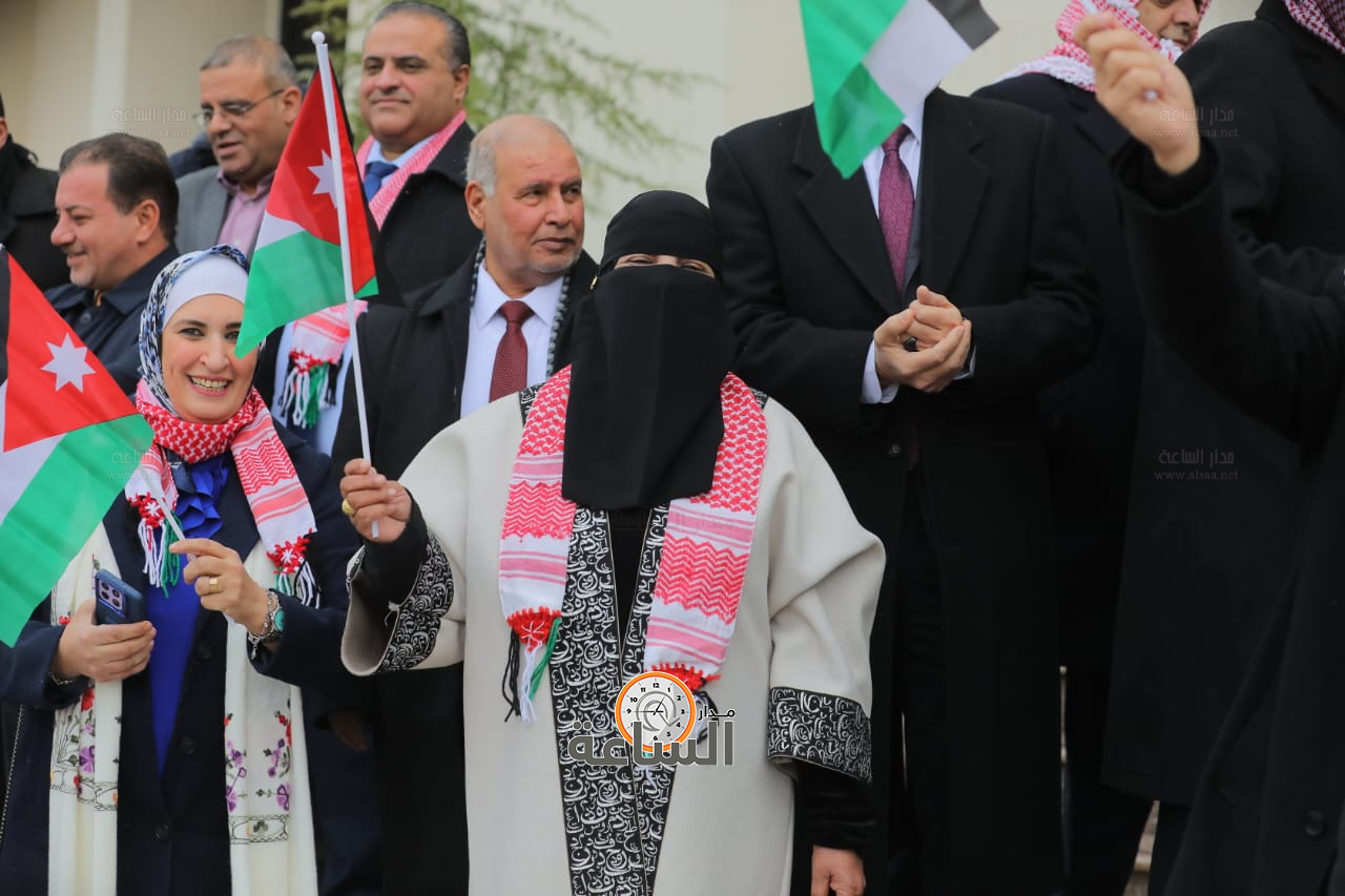 Madar Al-Saa Images 0.8799104302037235