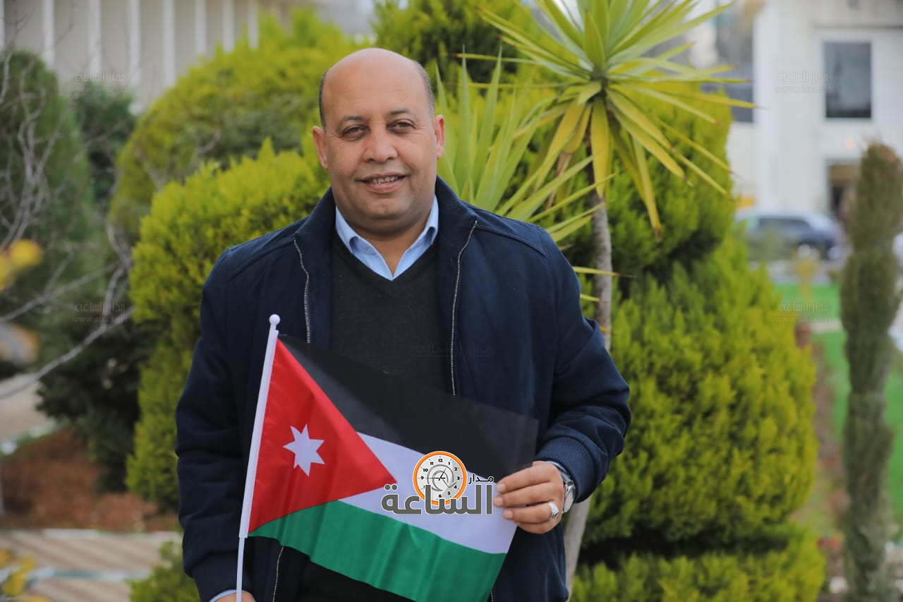 Madar Al-Saa Images 0.2446834904436983