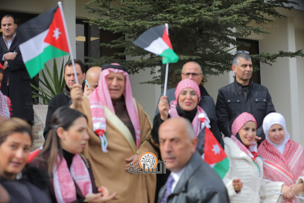 Madar Al-Saa Images 0.932636818645632