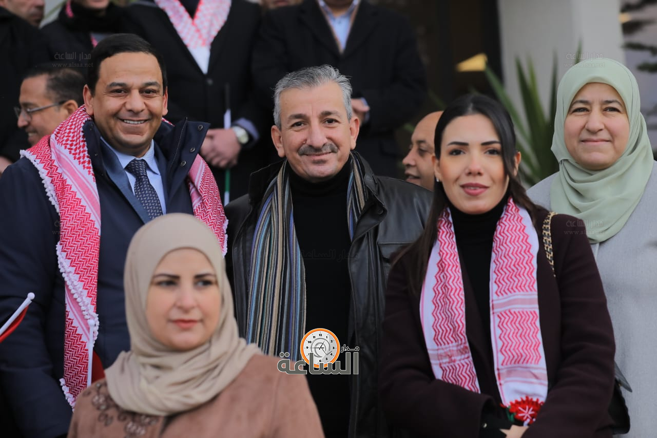 Madar Al-Saa Images 0.7470821407835717