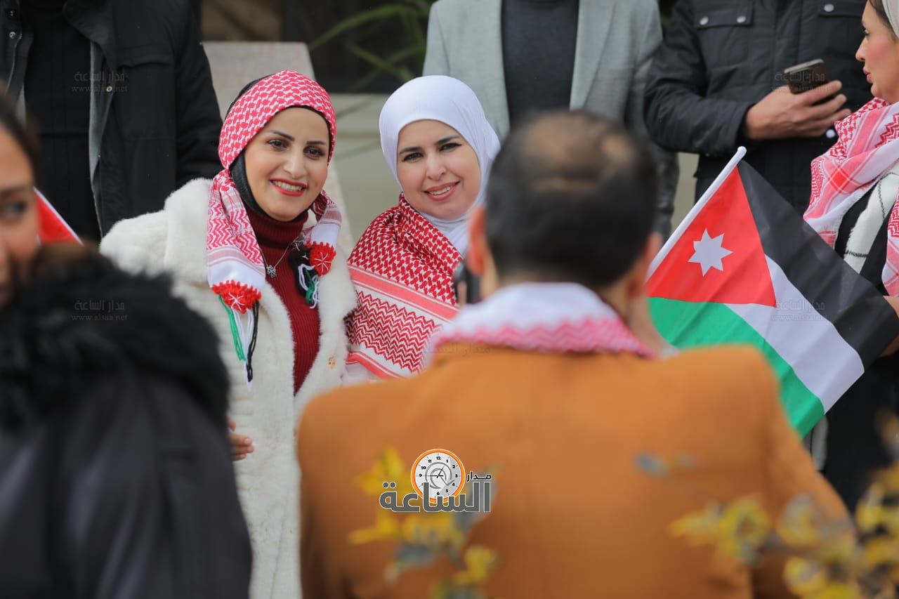 Madar Al-Saa Images 0.46328796957558405