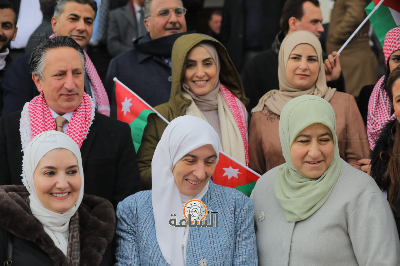 Madar Al-Saa Images 0.5696456051498311