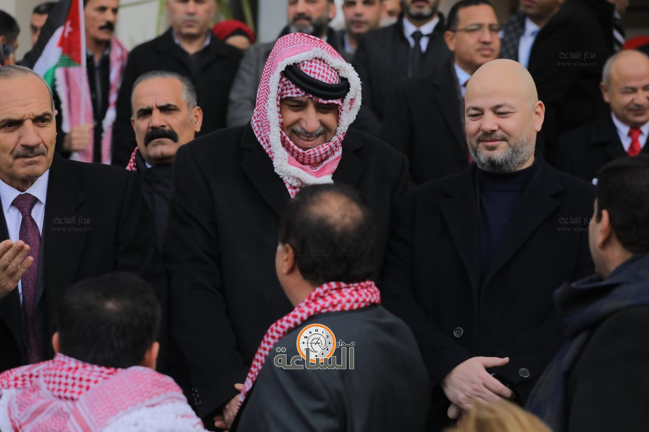 Madar Al-Saa Images 0.5694895654158945