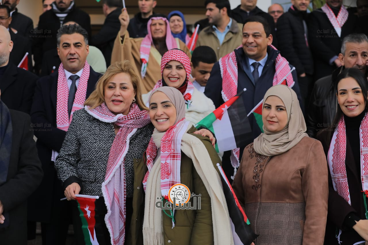 Madar Al-Saa Images 0.6525350282854627