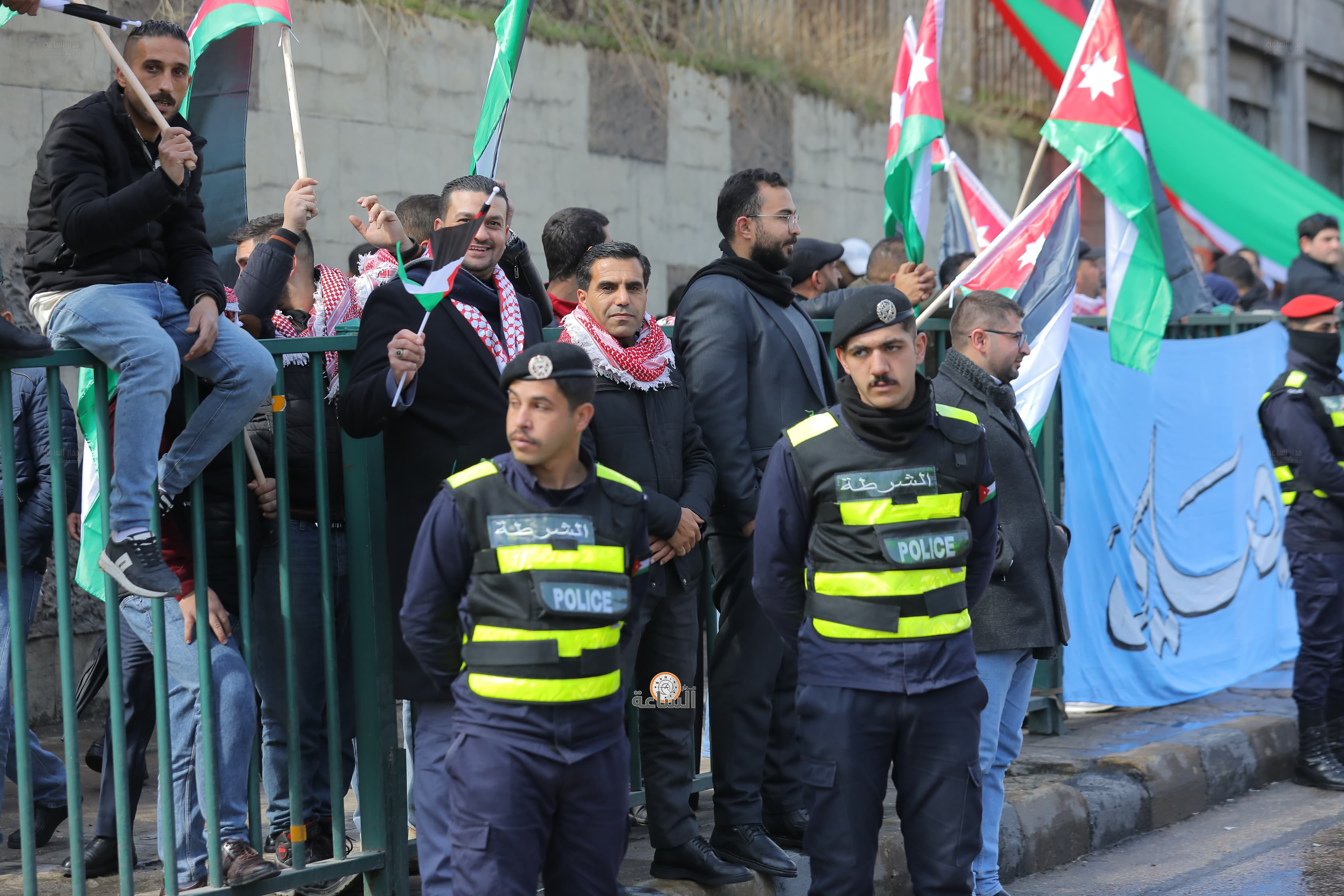 Madar Al-Saa Images 0.9839361499647774