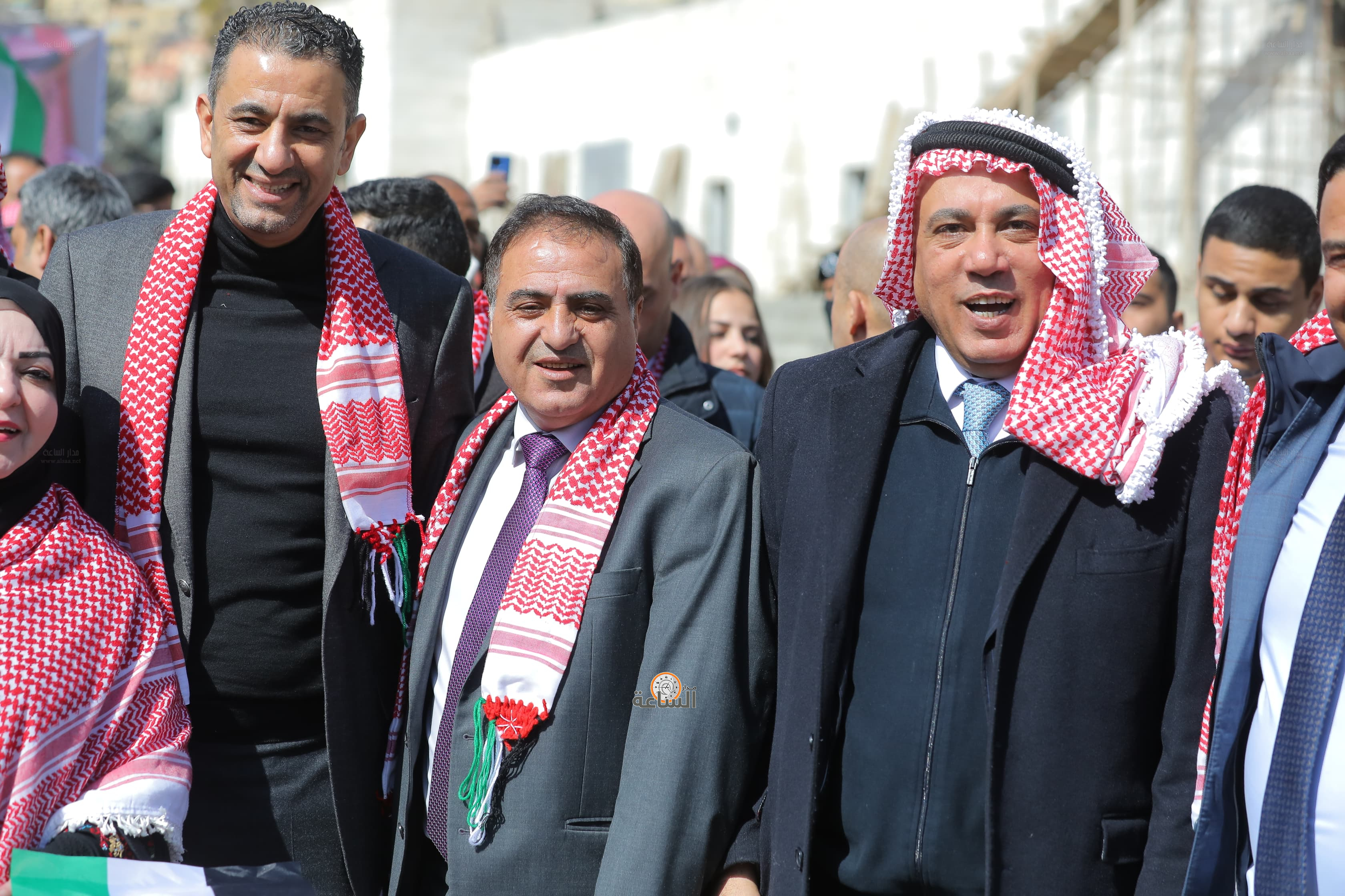 Madar Al-Saa Images 0.3896773431378875