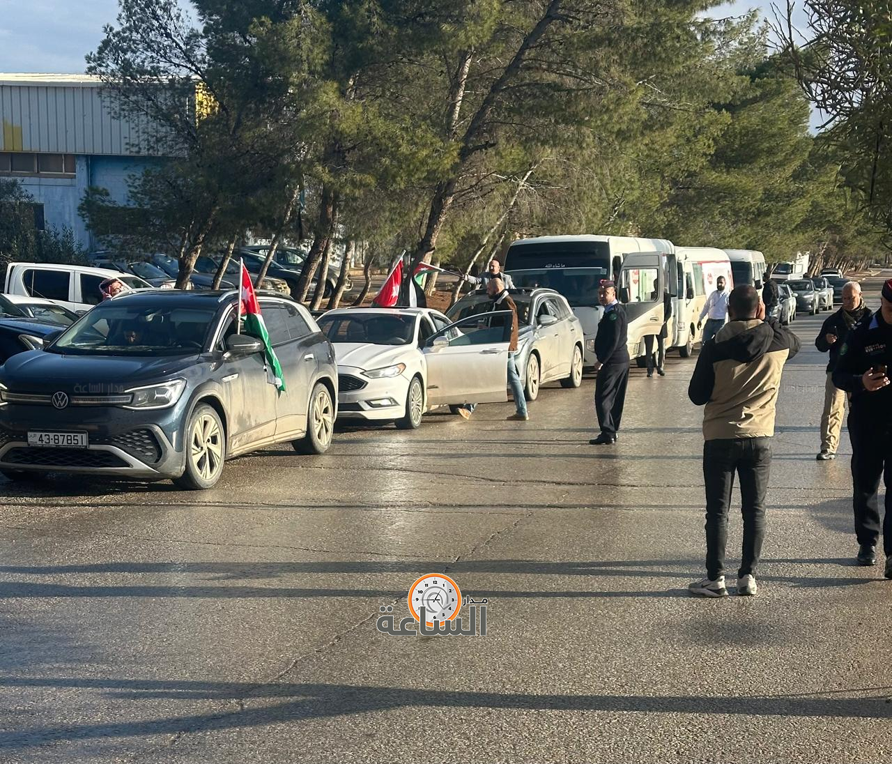 Madar Al-Saa Images 0.019152917755562493