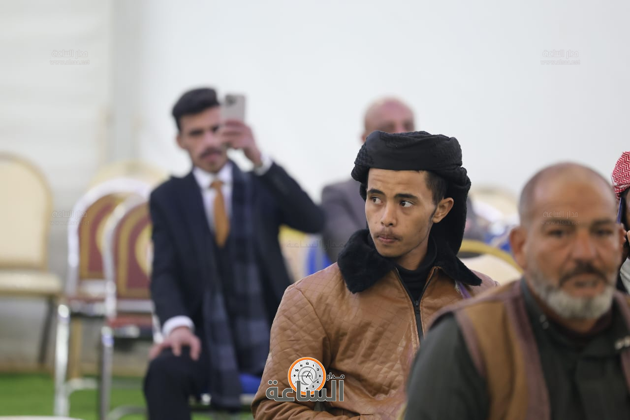 Madar Al-Saa Images 0.6106254841866277