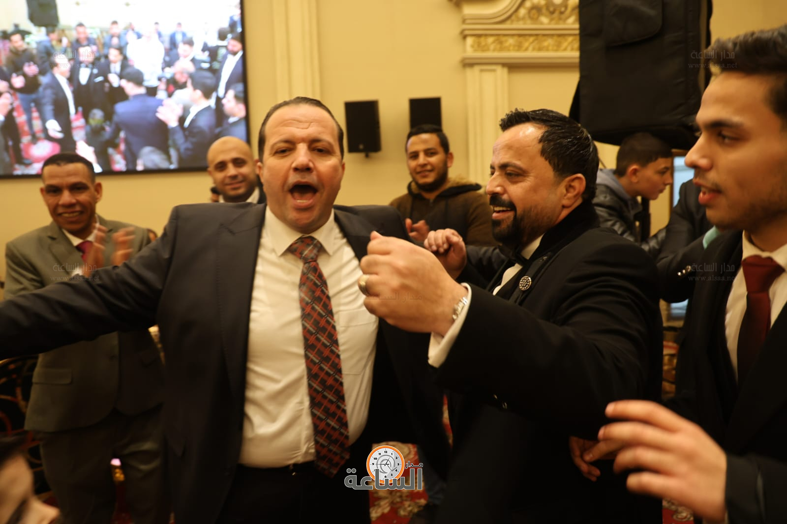 Madar Al-Saa Images 0.15040023981939465