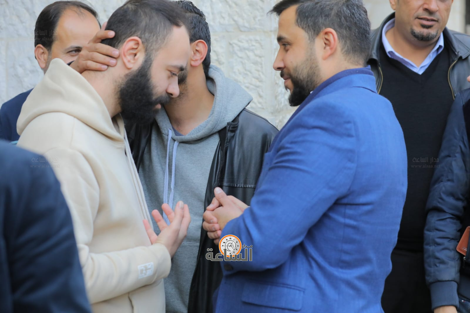 Madar Al-Saa Images 0.4158729449714387