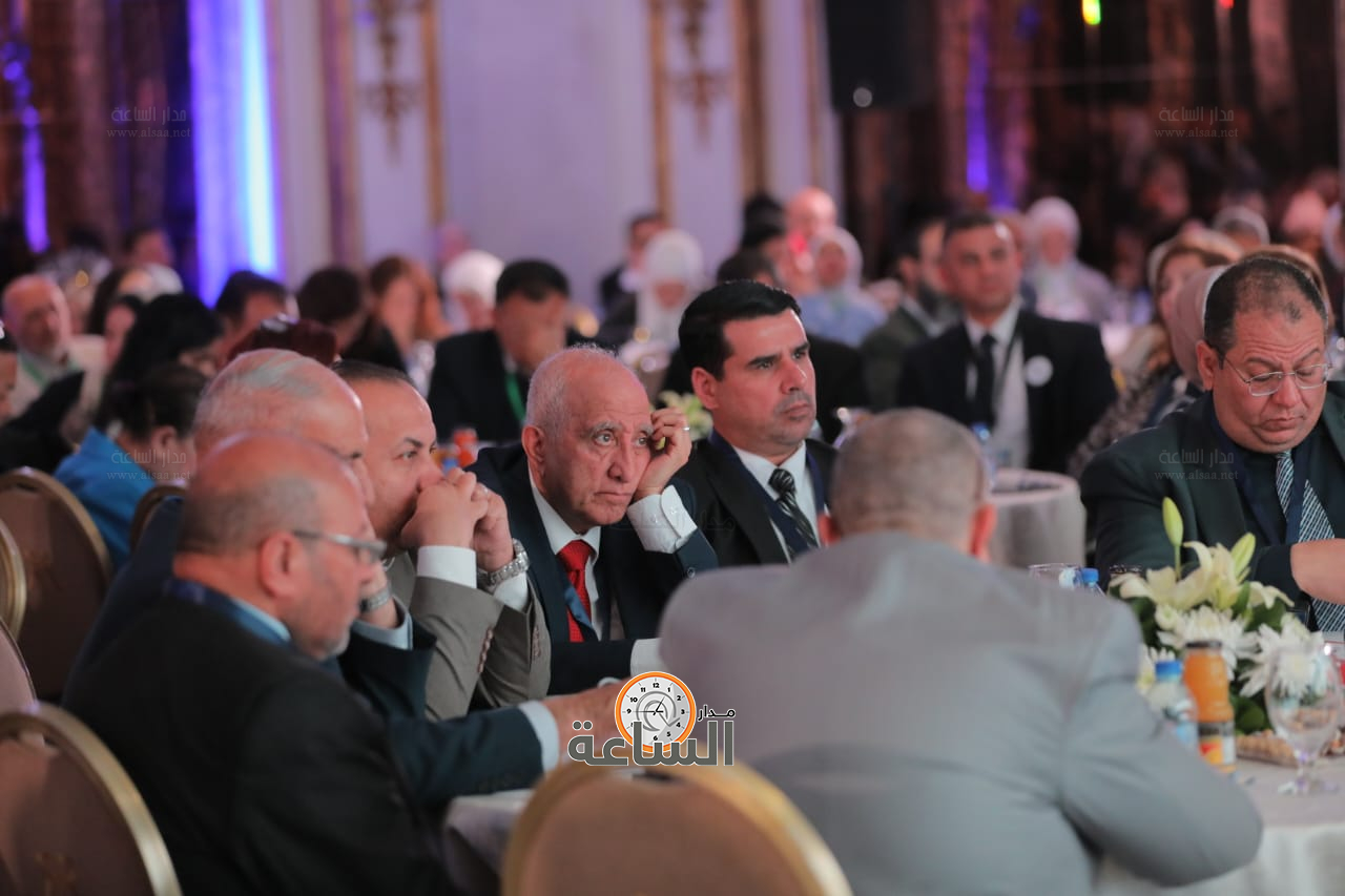 Madar Al-Saa Images 0.6358377667860919