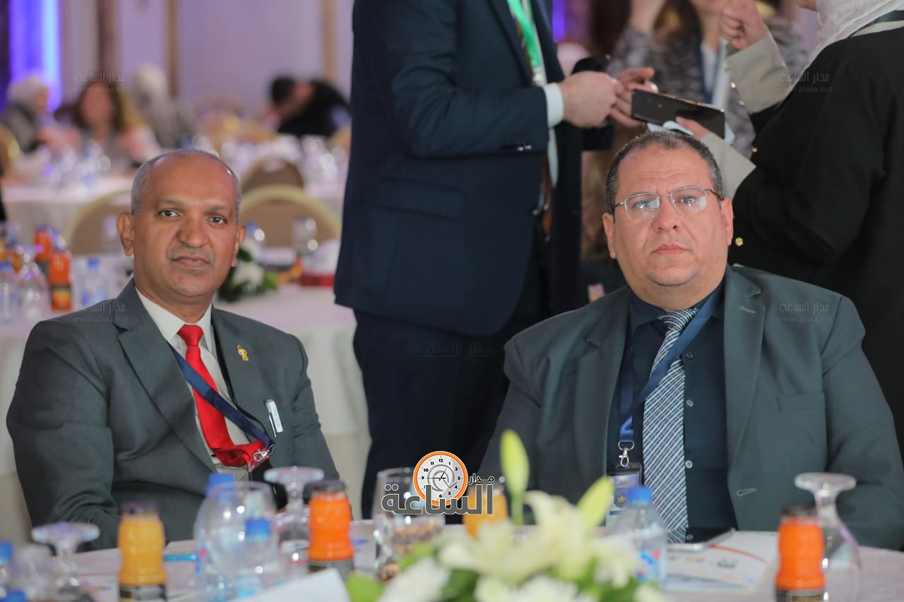 Madar Al-Saa Images 0.8197164783412598