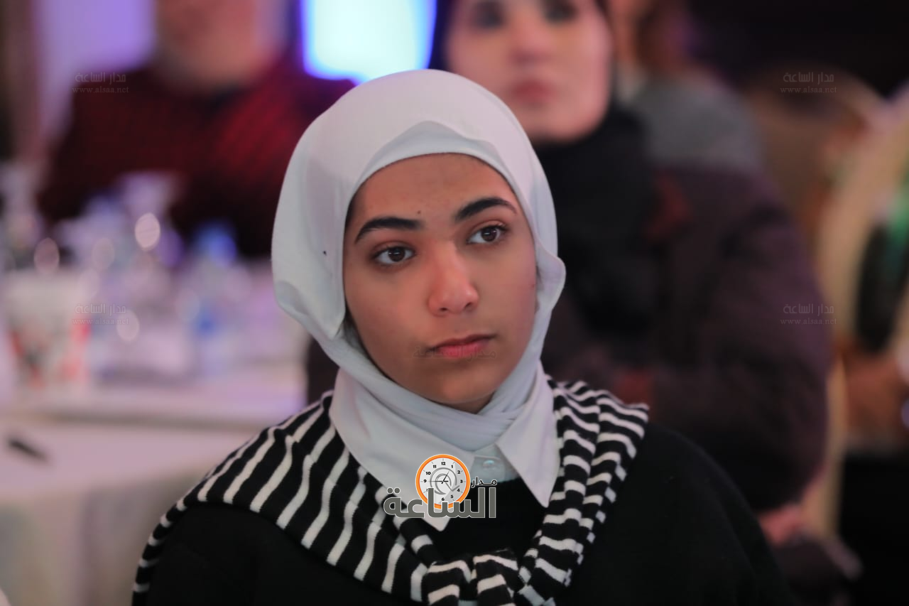 Madar Al-Saa Images 0.9914833122848958