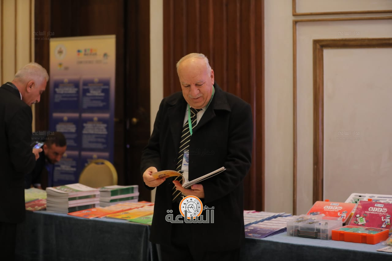 Madar Al-Saa Images 0.48214073333611207