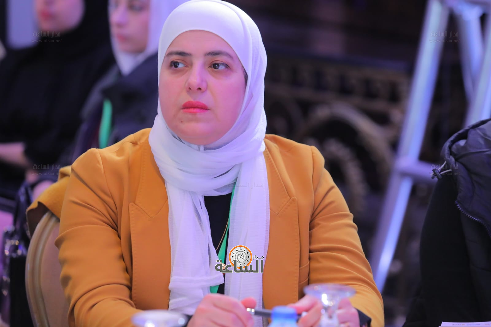 Madar Al-Saa Images 0.04016978340088717