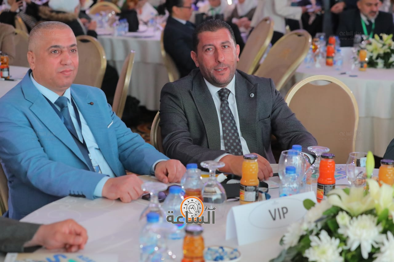 Madar Al-Saa Images 0.4917693653116688