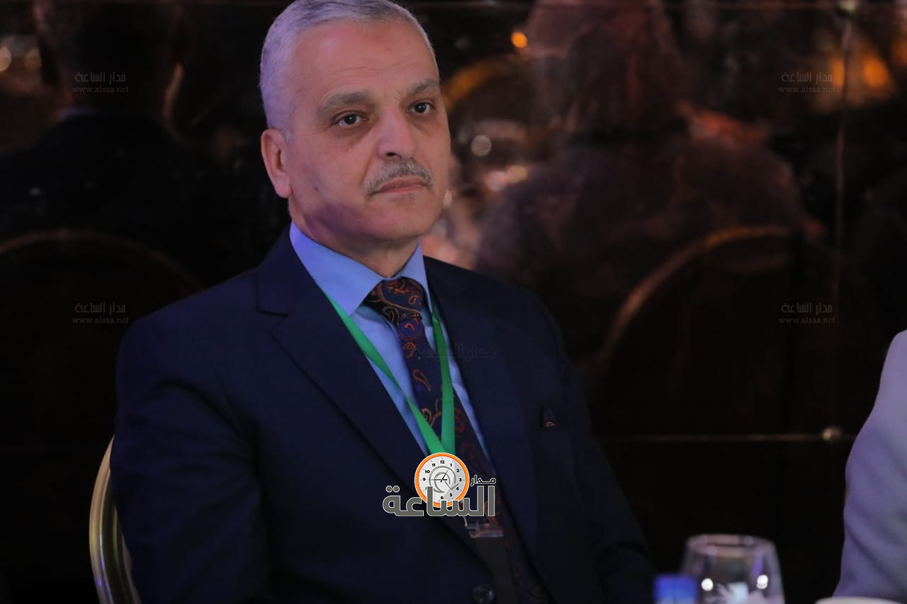 Madar Al-Saa Images 0.44086845467938307