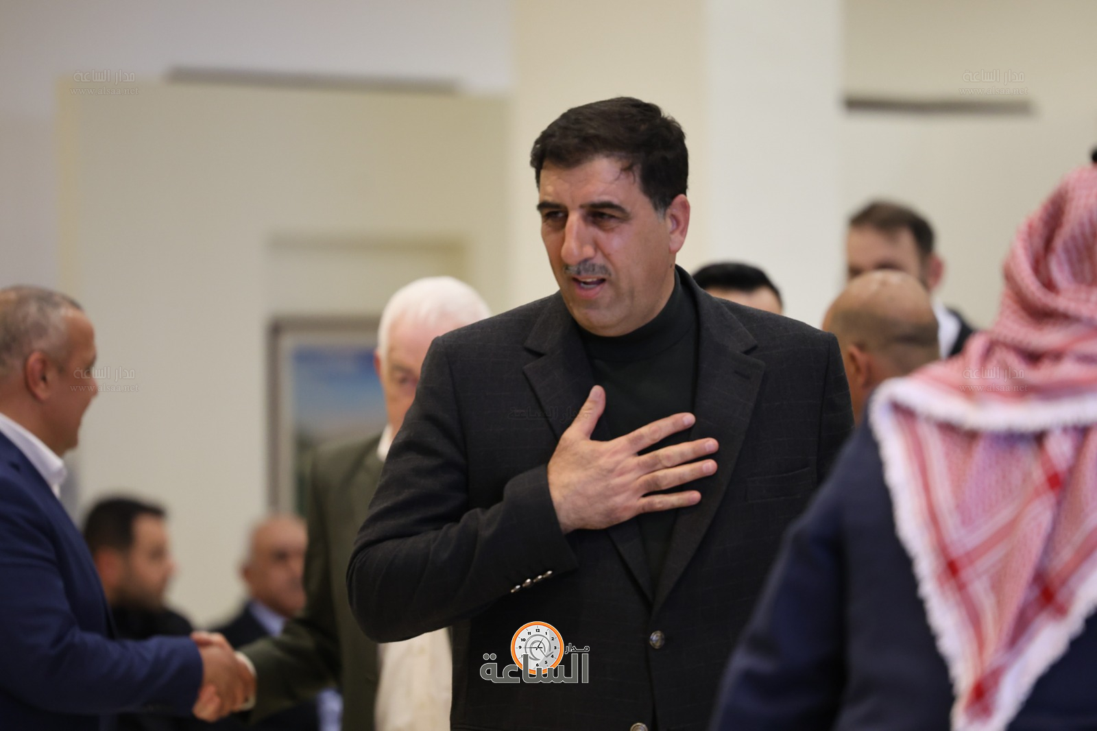 Madar Al-Saa Images 0.4756305051441776