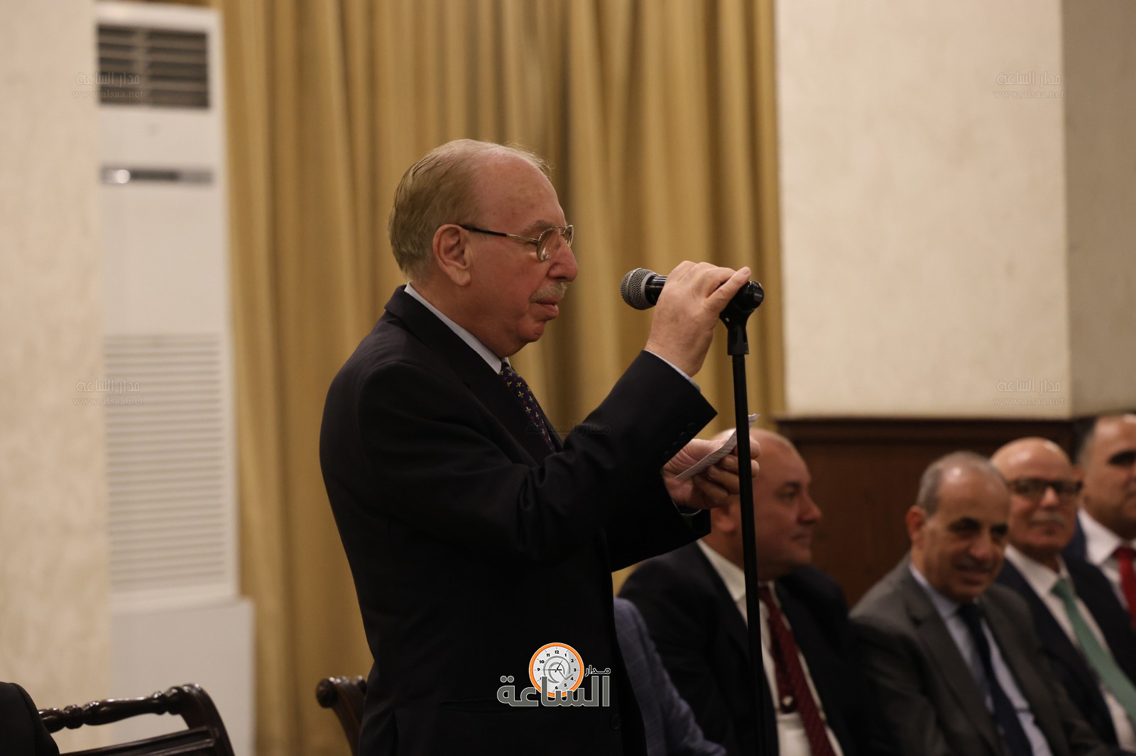 Madar Al-Saa Images 0.4963058611141469