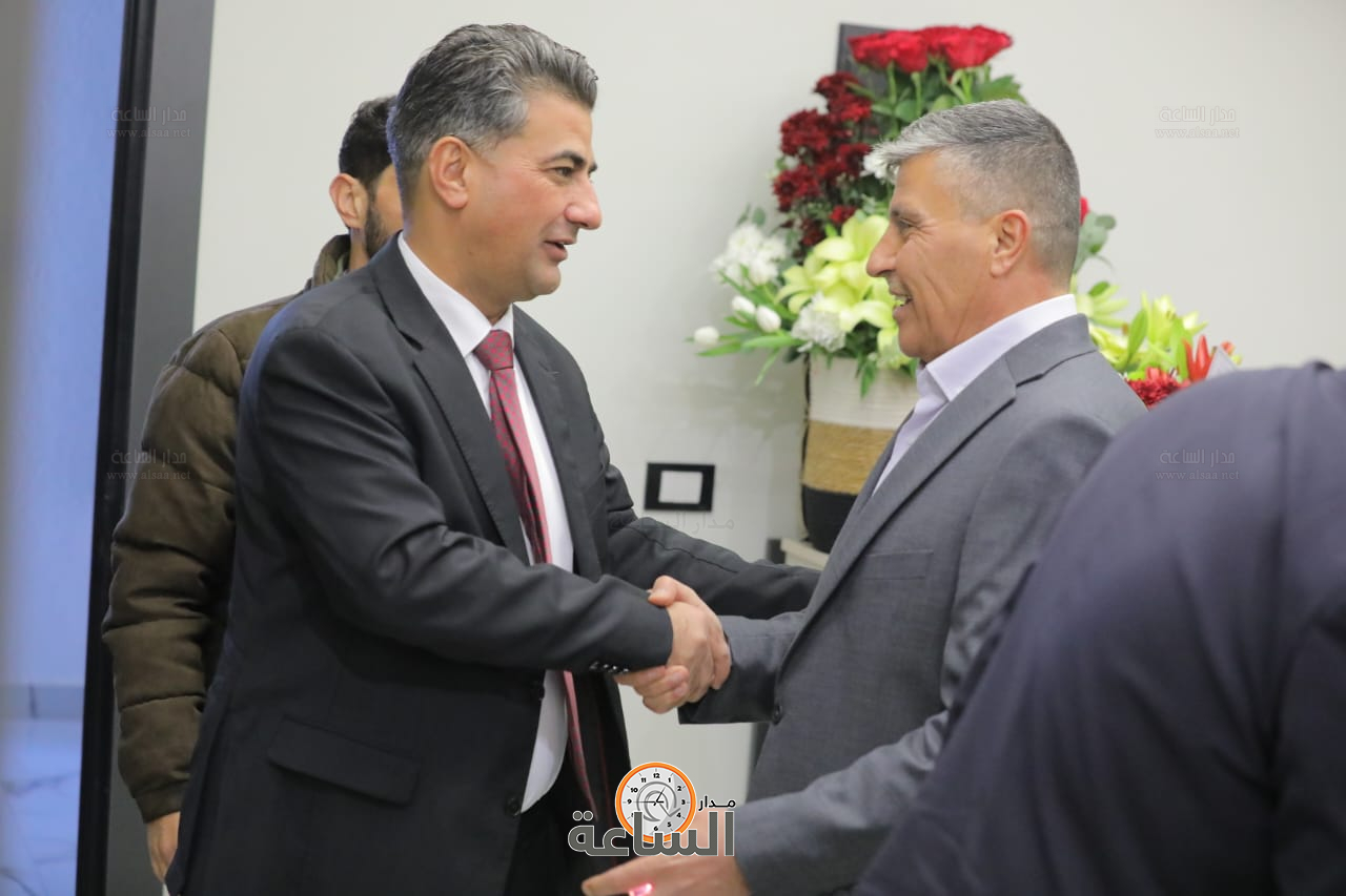 Madar Al-Saa Images 0.6835022096343097