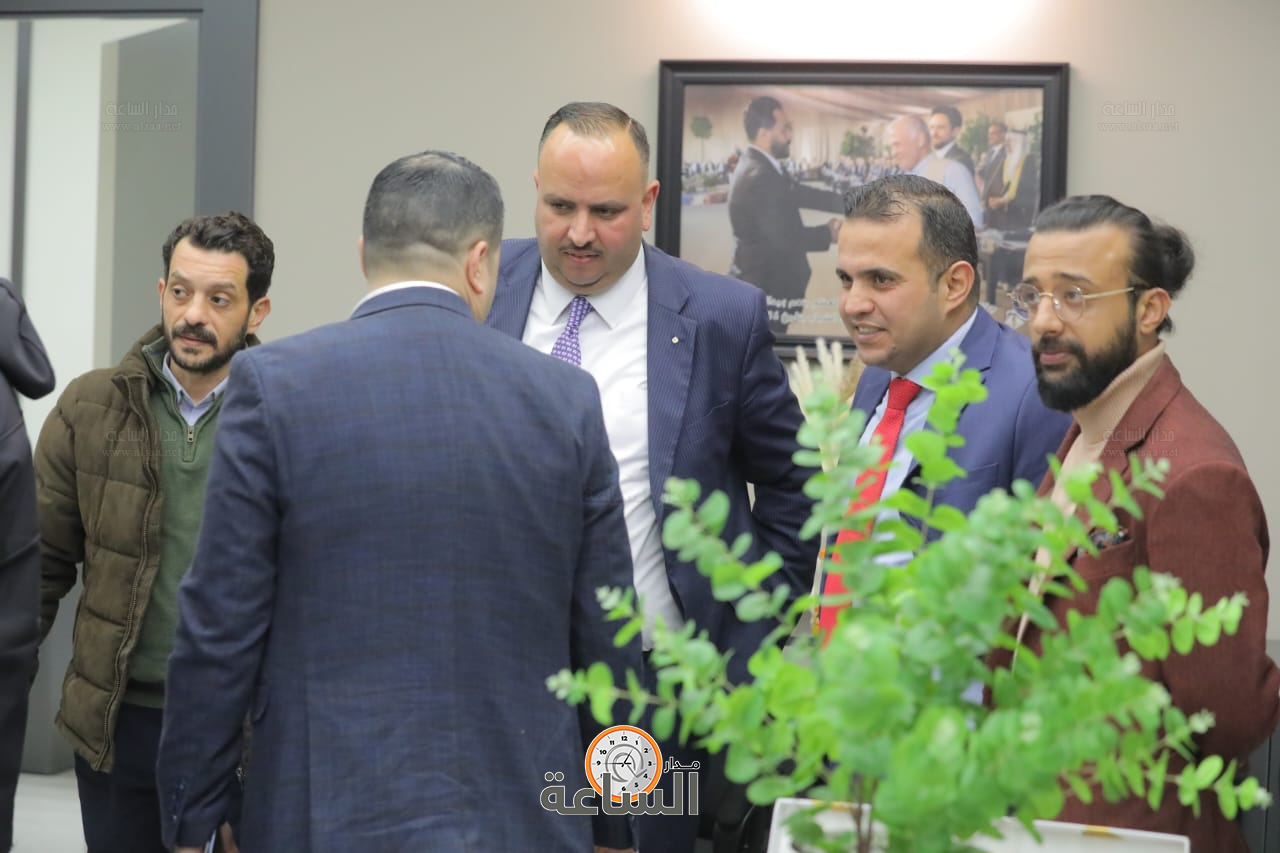 Madar Al-Saa Images 0.6942713625876045