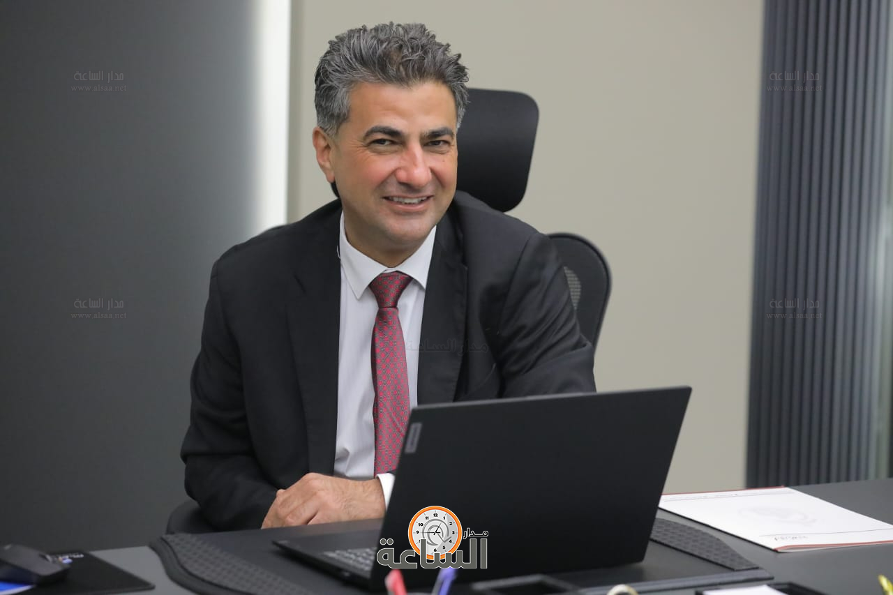 Madar Al-Saa Images 0.8241174327170675