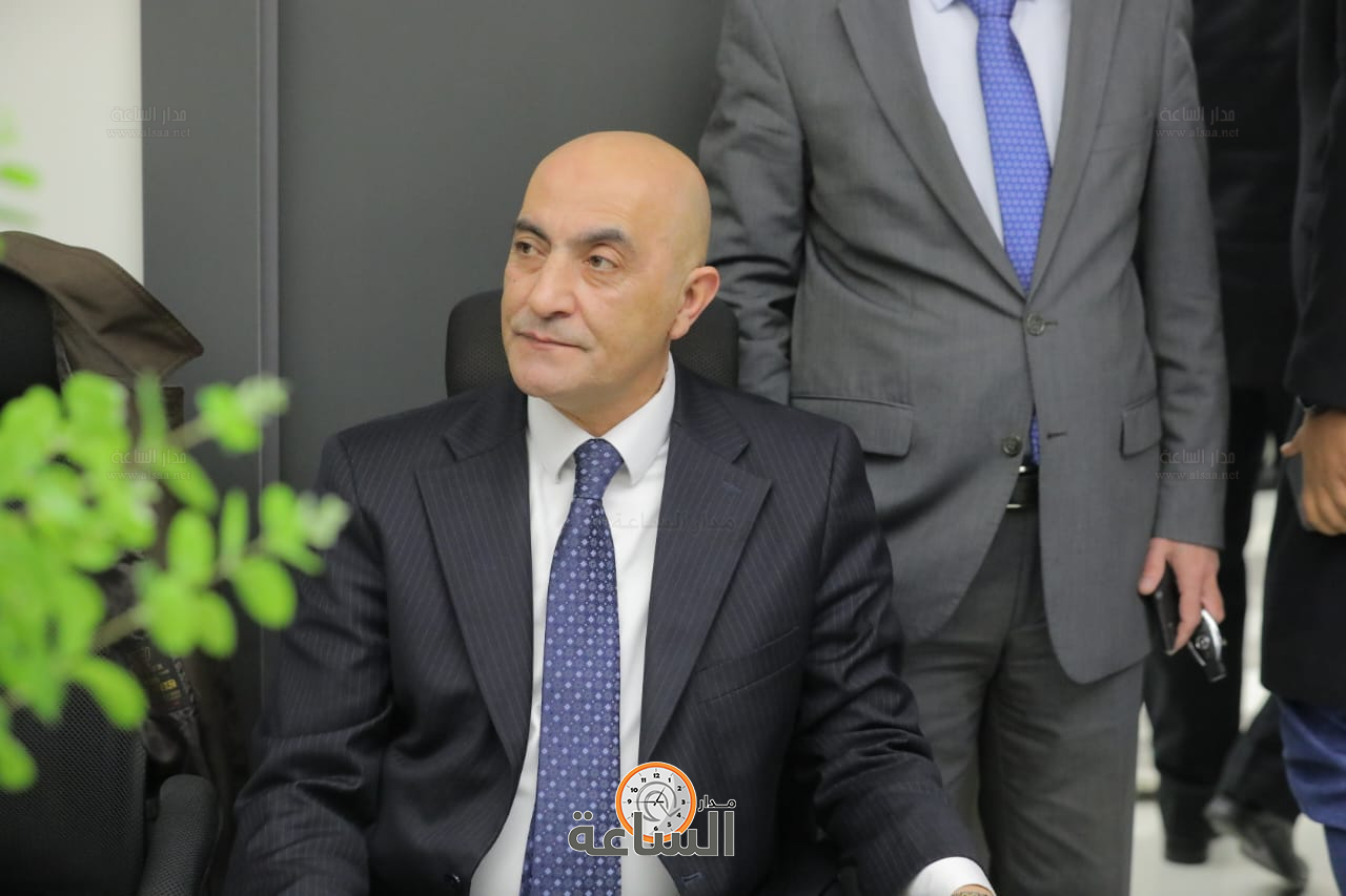 Madar Al-Saa Images 0.46163804636478