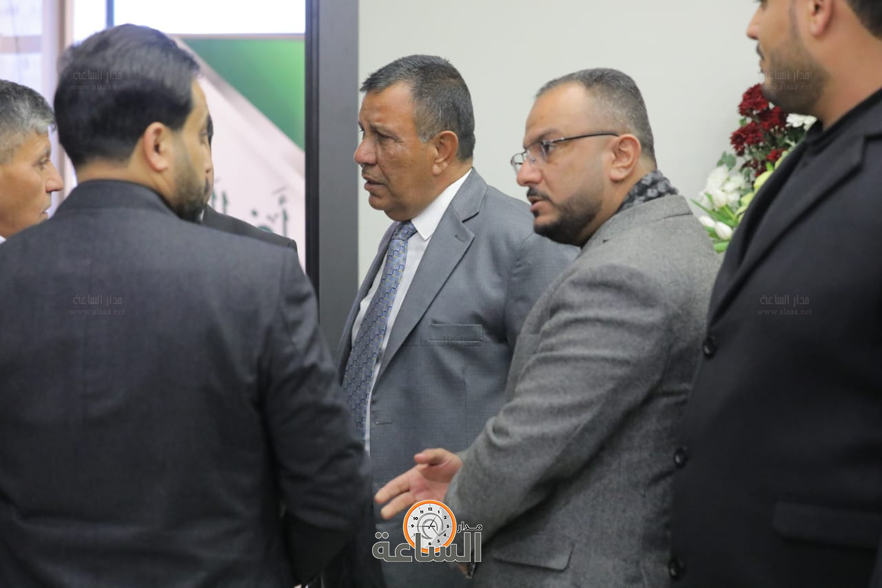 Madar Al-Saa Images 0.4308923193711247