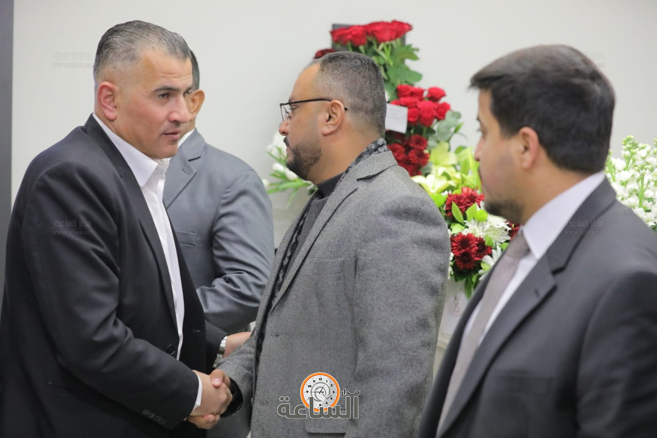 Madar Al-Saa Images 0.9230192393653014