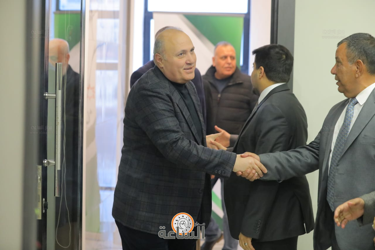 Madar Al-Saa Images 0.3355593042365781