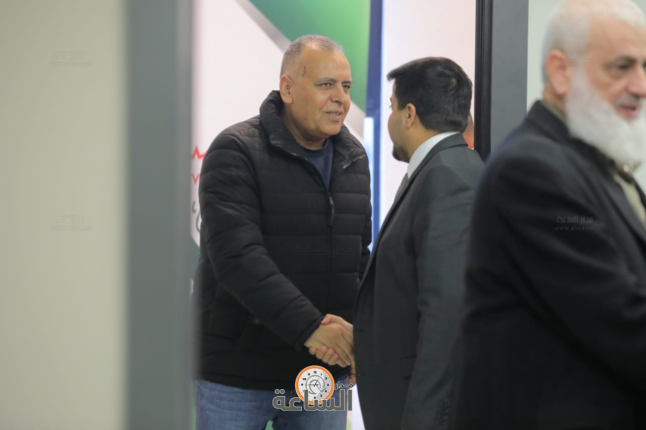 Madar Al-Saa Images 0.9243795570916509