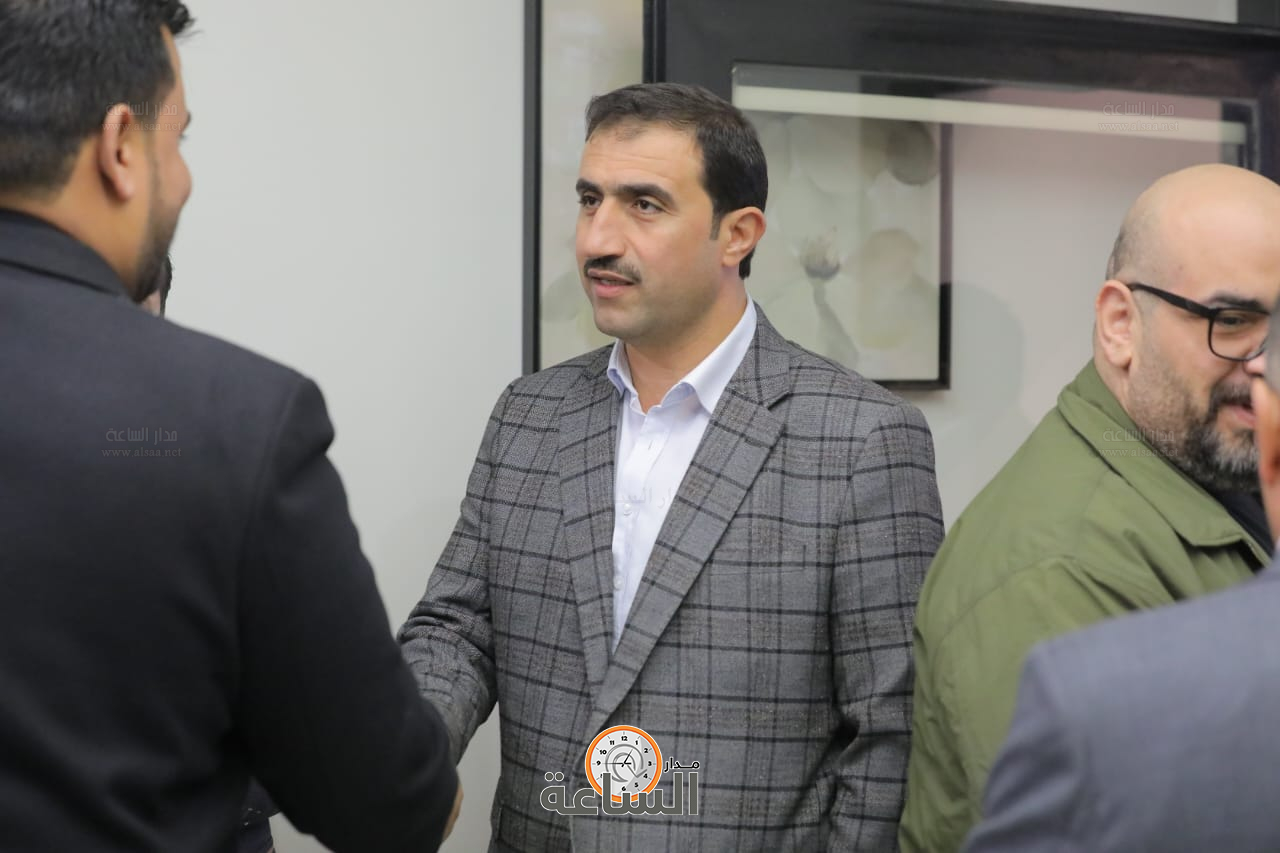 Madar Al-Saa Images 0.20020827870954605