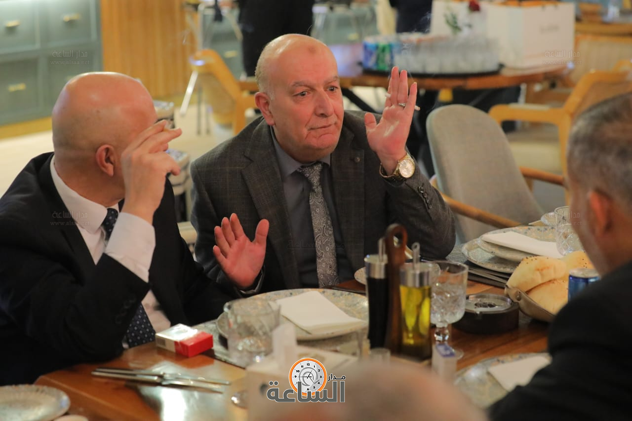 Madar Al-Saa Images 0.5568118039264982