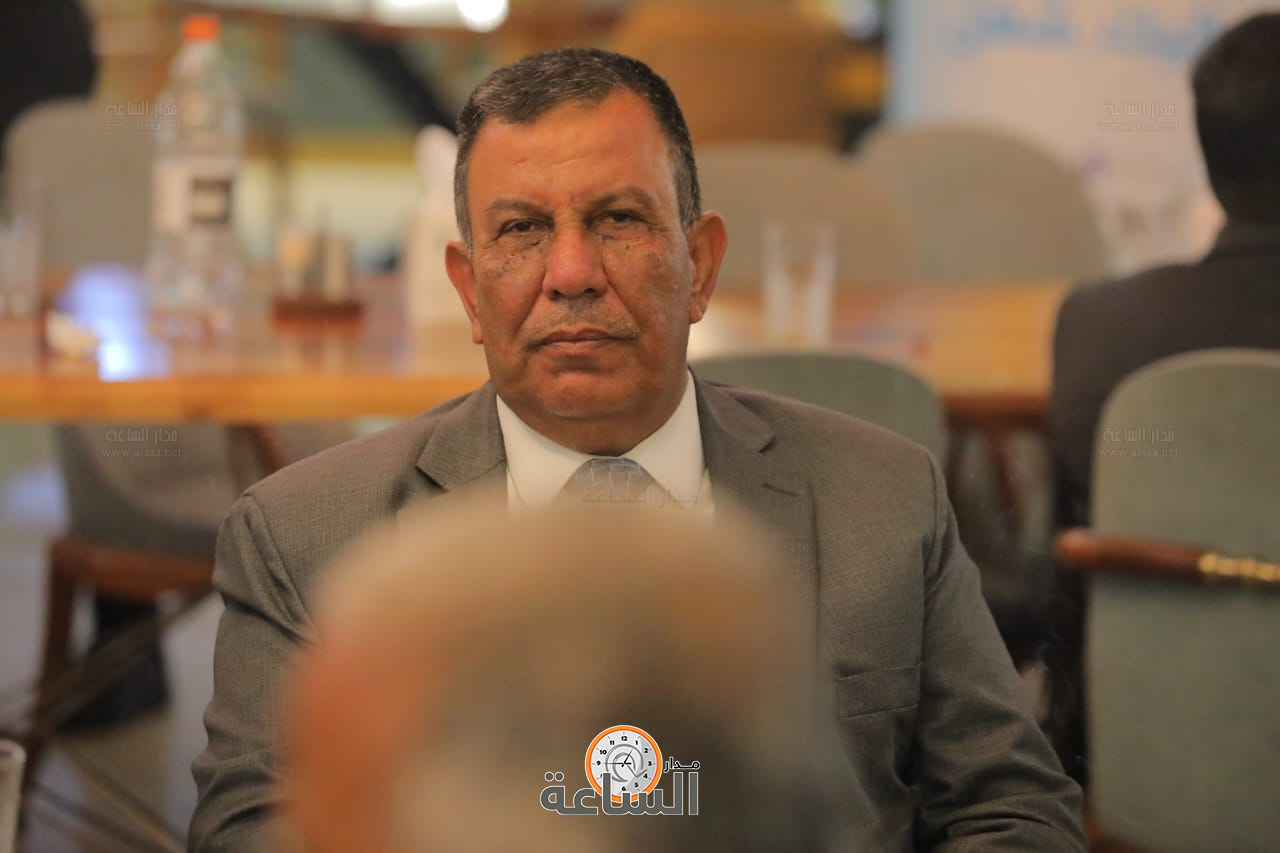 Madar Al-Saa Images 0.9834342038088175