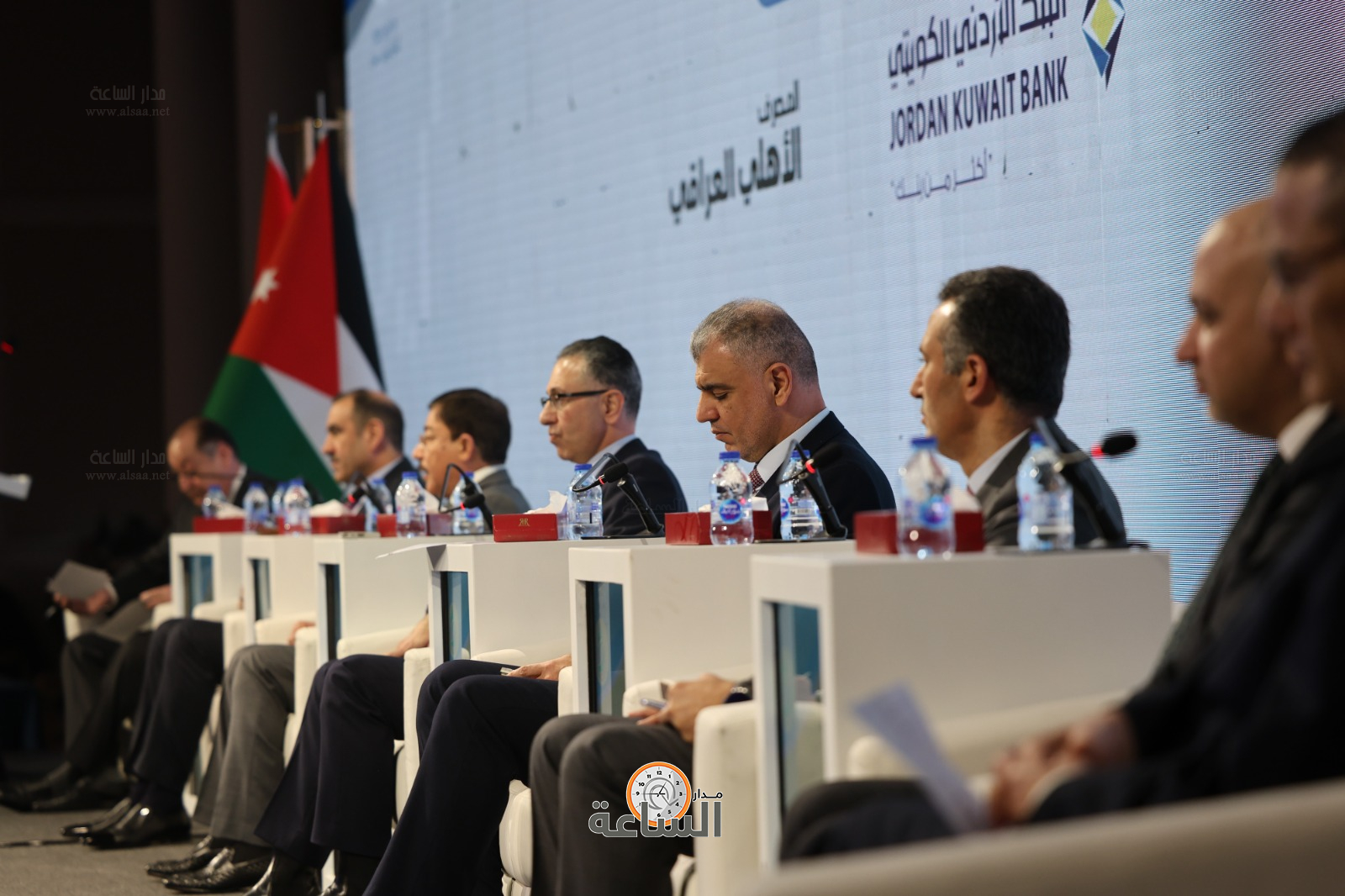 Madar Al-Saa Images 0.35156396467621764