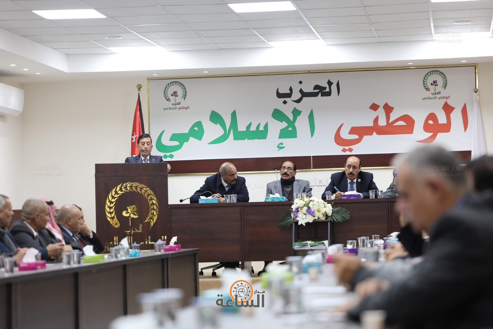 Madar Al-Saa Images 0.12763857732943862