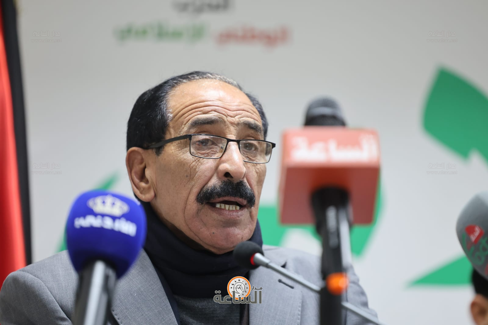 Madar Al-Saa Images 0.9688382279296177