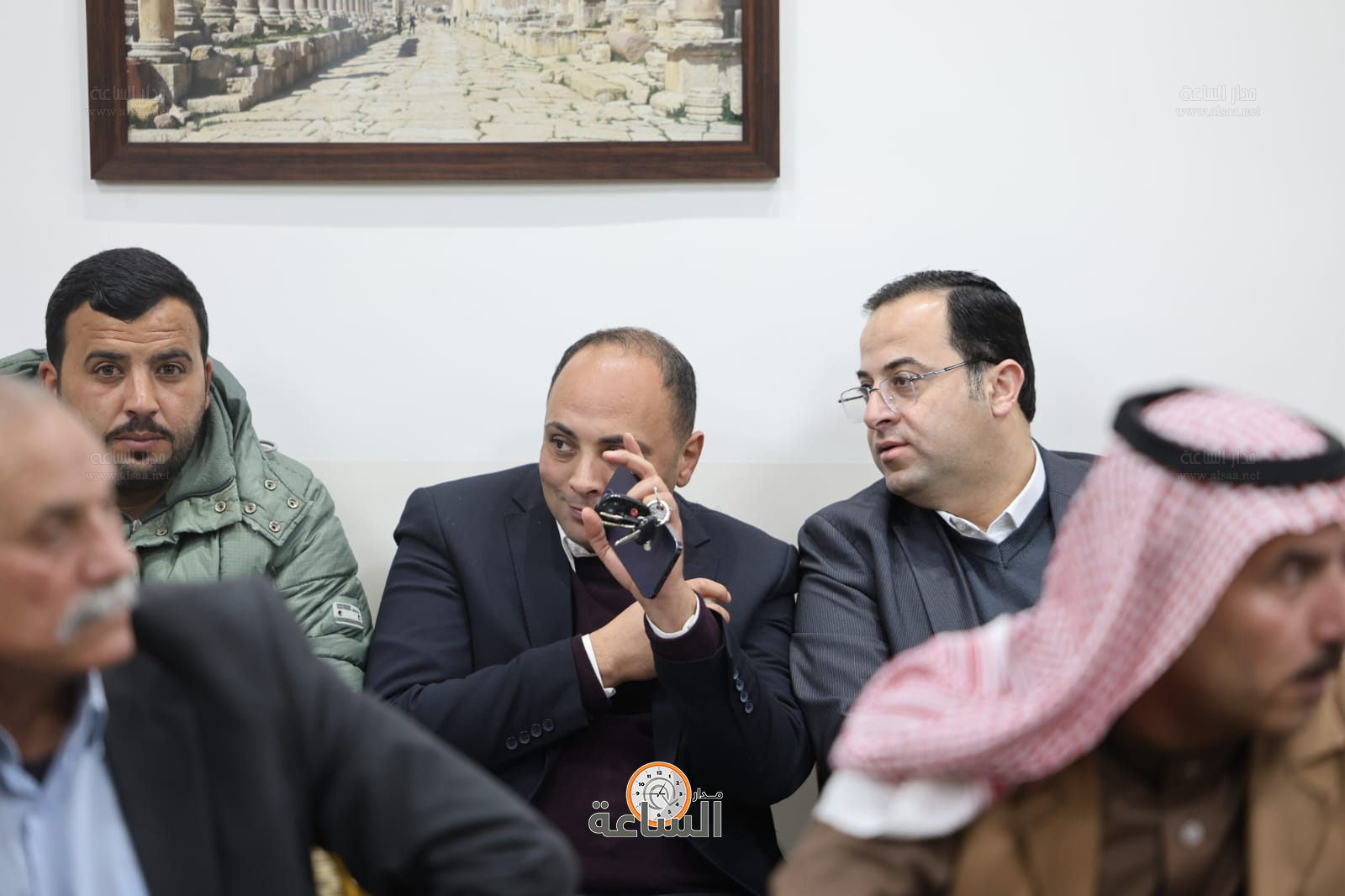 Madar Al-Saa Images 0.8118167419113473