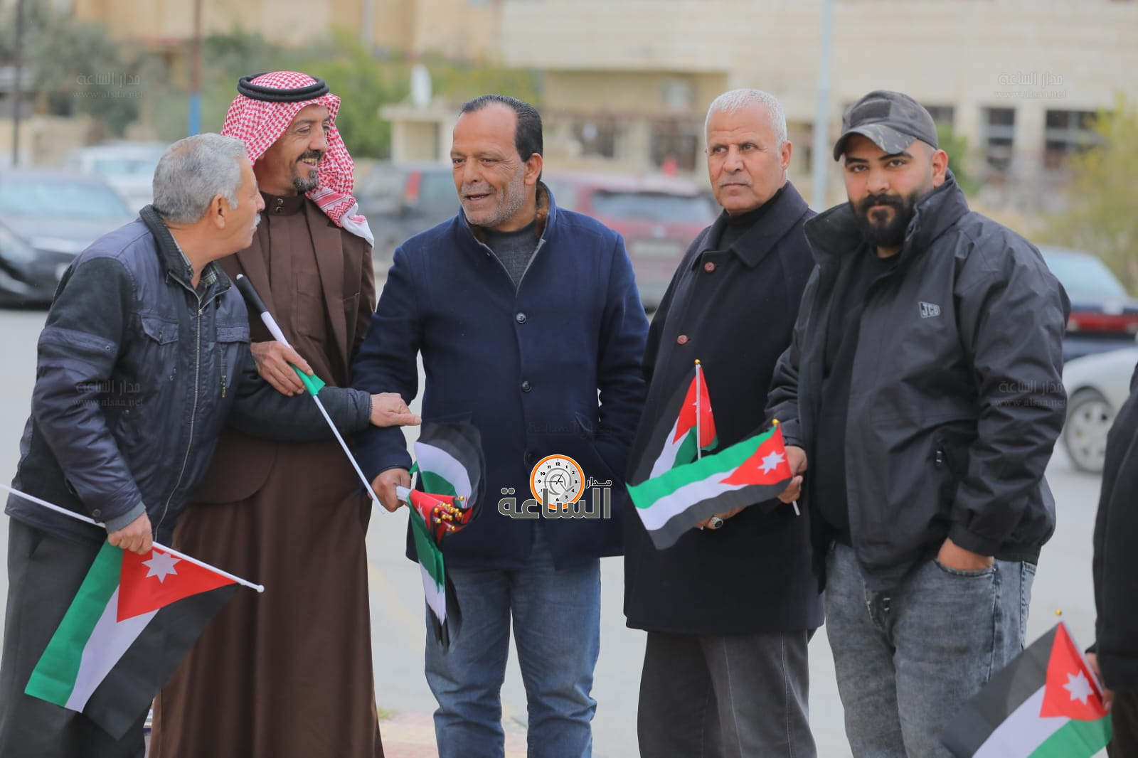 Madar Al-Saa Images 0.7154745646141774