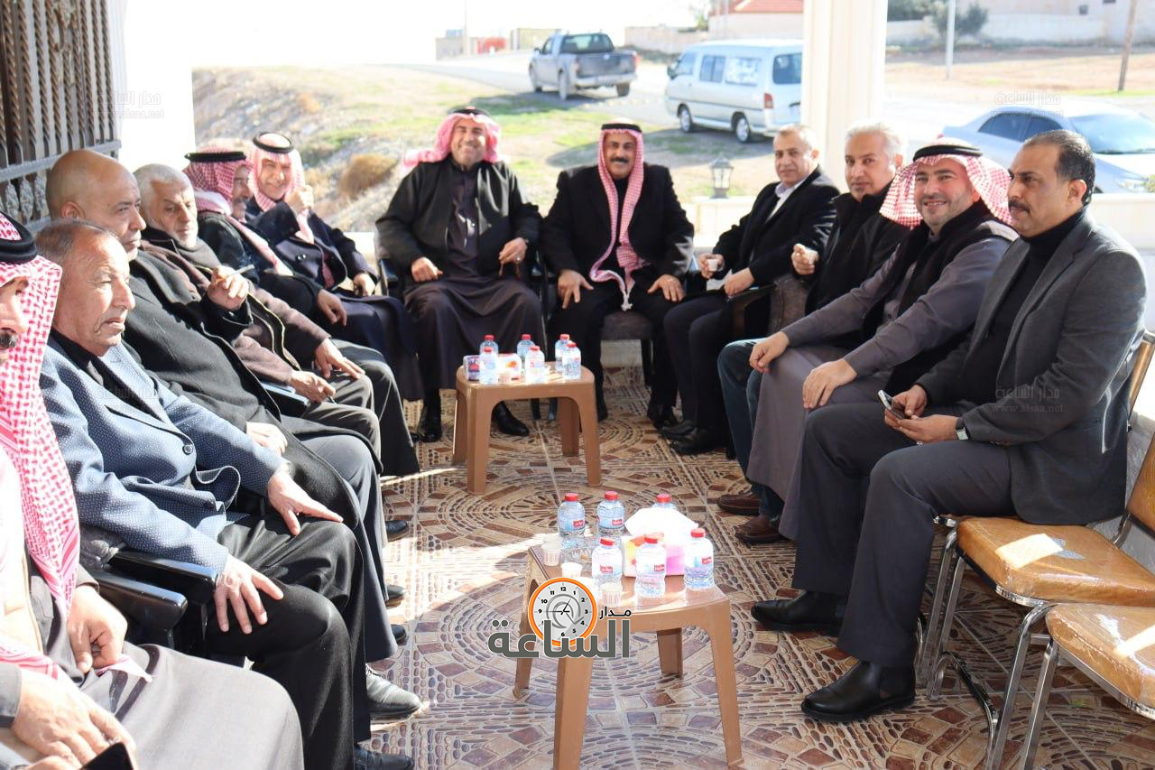 Madar Al-Saa Images 0.4402640574237251