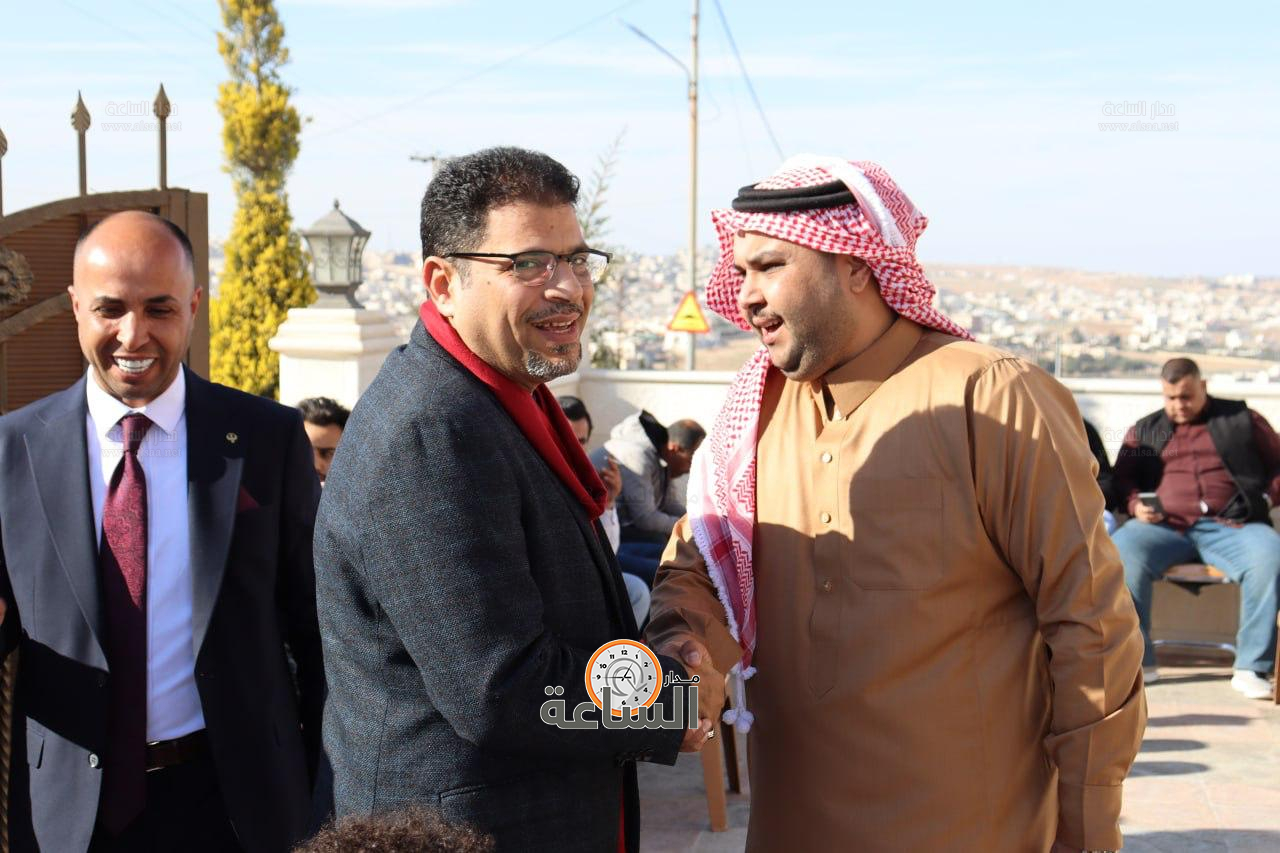 Madar Al-Saa Images 0.5738942679998185