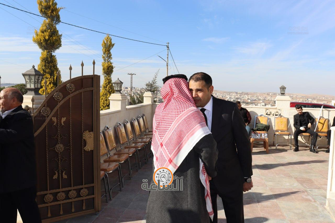 Madar Al-Saa Images 0.6275715523346008