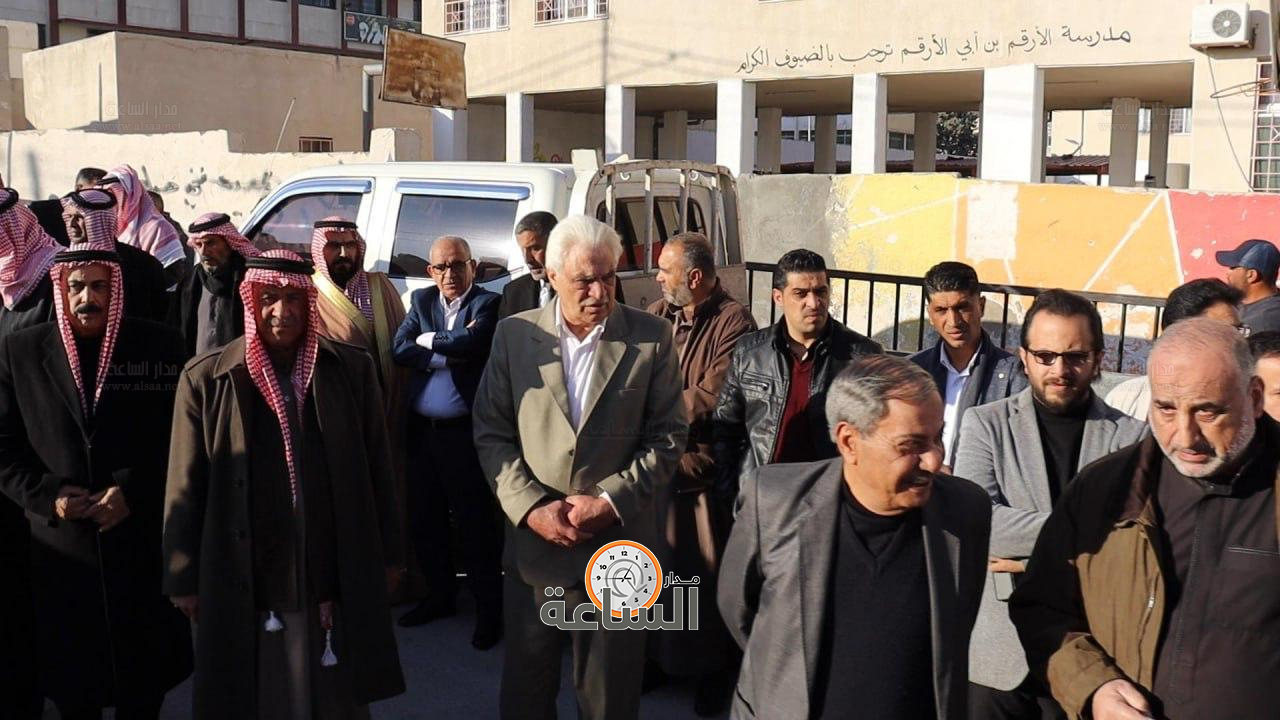 Madar Al-Saa Images 0.44810147395317323