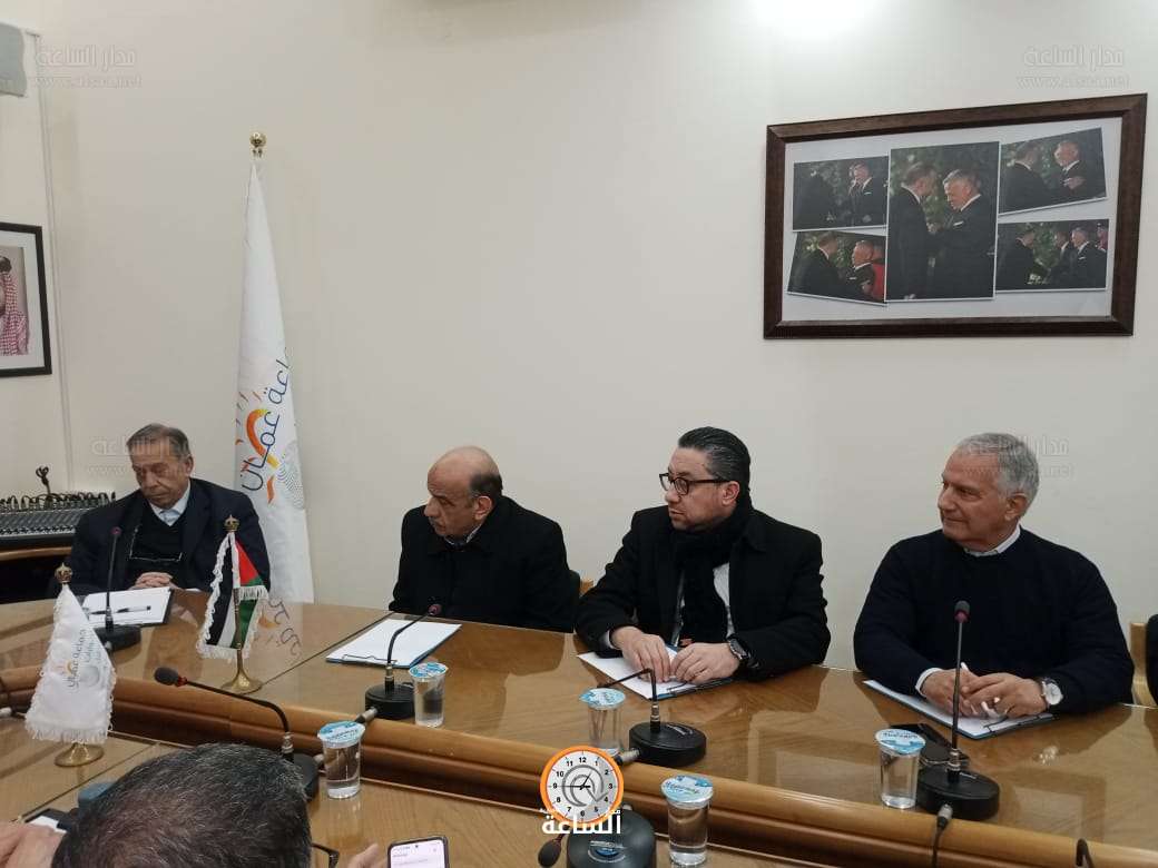 Madar Al-Saa Images 0.47965029985458685