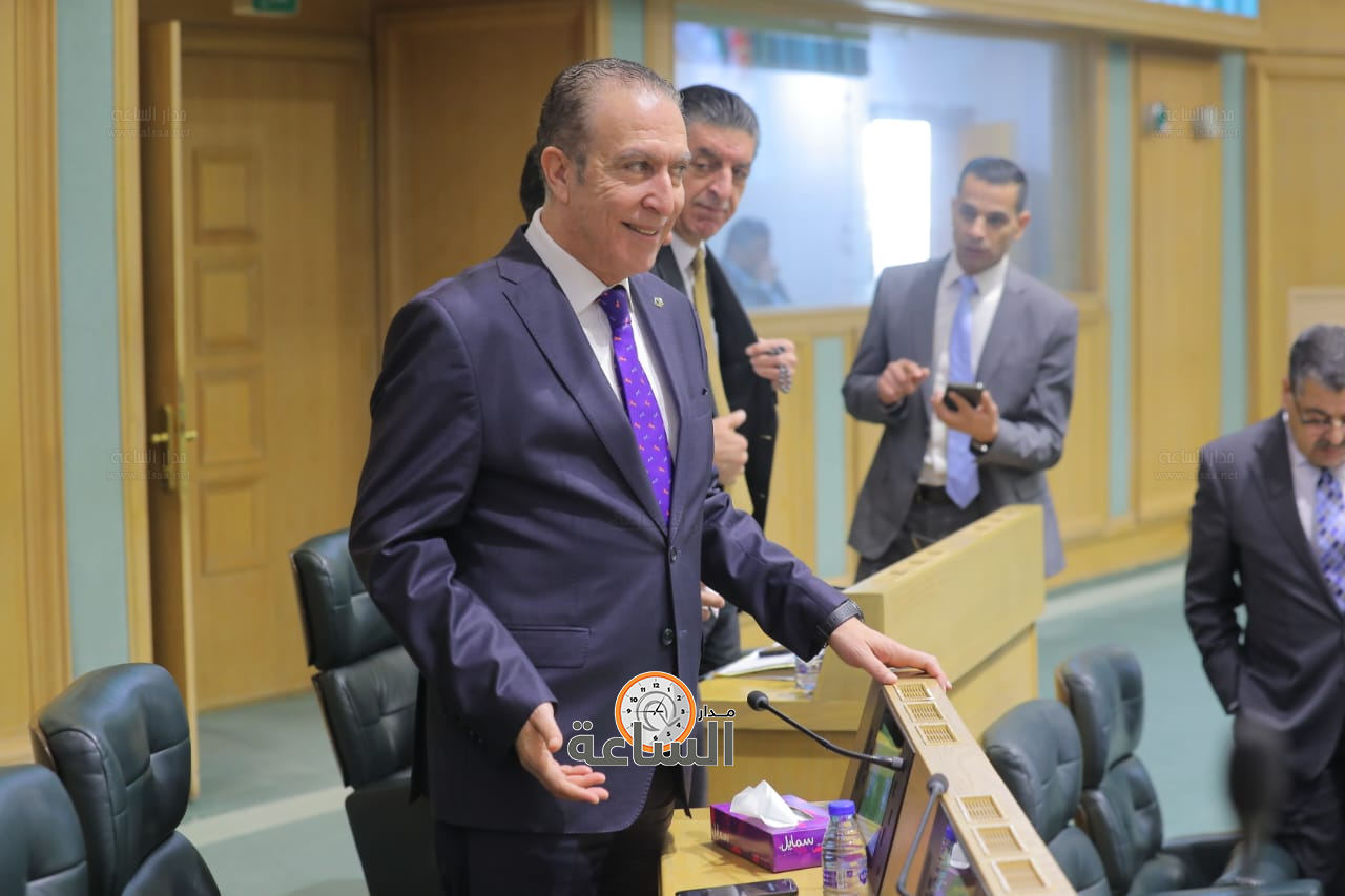 Madar Al-Saa Images 0.8910566290515487